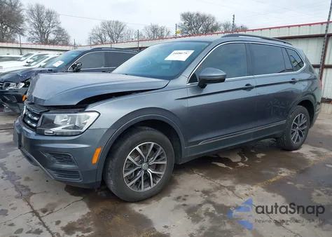 2020 Volkswagen Tiguan 2.0T Se/2.0T Se R-Line Black/2.0T Sel z USA, uszkodzony, nr VIN 3VV2B7AX5LM098047